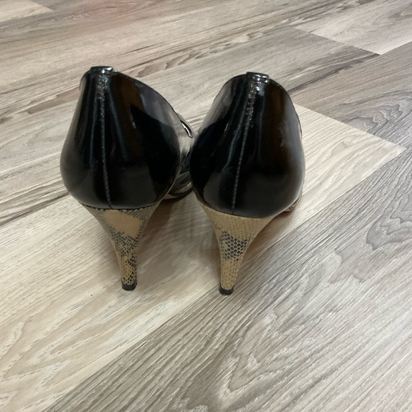 Portia Peep Toe Pumps, size 7 - Picture 3 of 4
